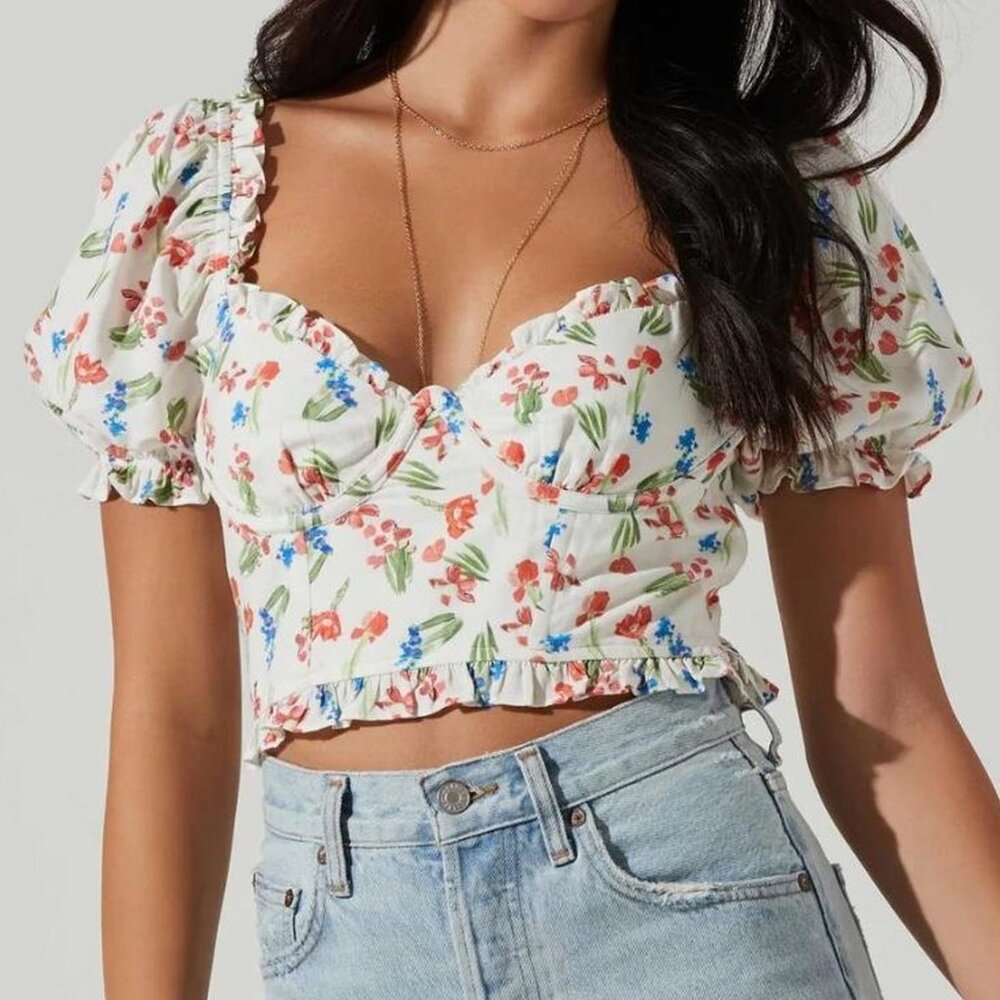 ASTR The Label Floral White Red Blue Underwired Stretch Ruffle Crop Top - Small